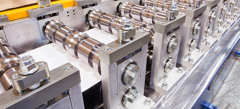 machinerie à roll forming